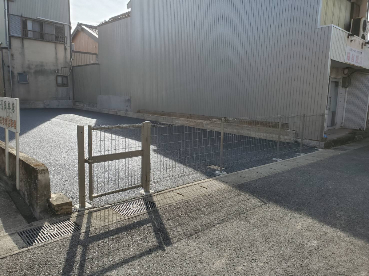 山本サッシ店 東紀州のフェンスと門扉の完成です‼️ 《大末建設様現場》の施工後の写真1