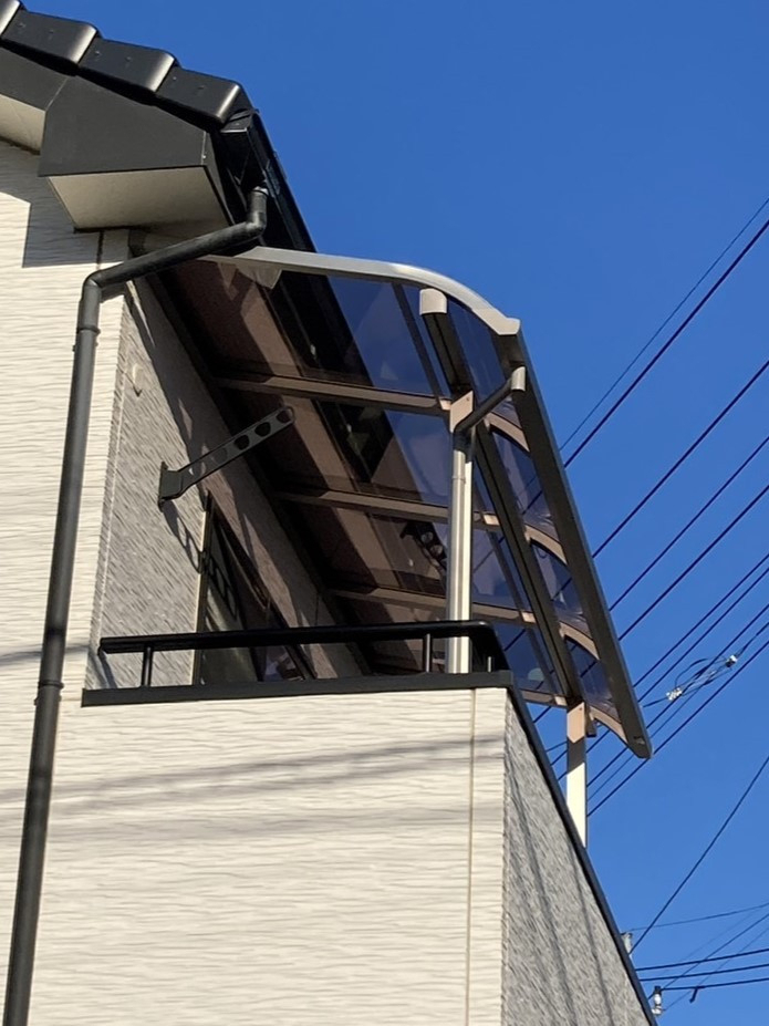 青梅トーヨー住器 上尾店の【埼玉県さいたま市】雨の日も洗濯物が干せる！ベランダを物干しスペースに。の施工後の写真2