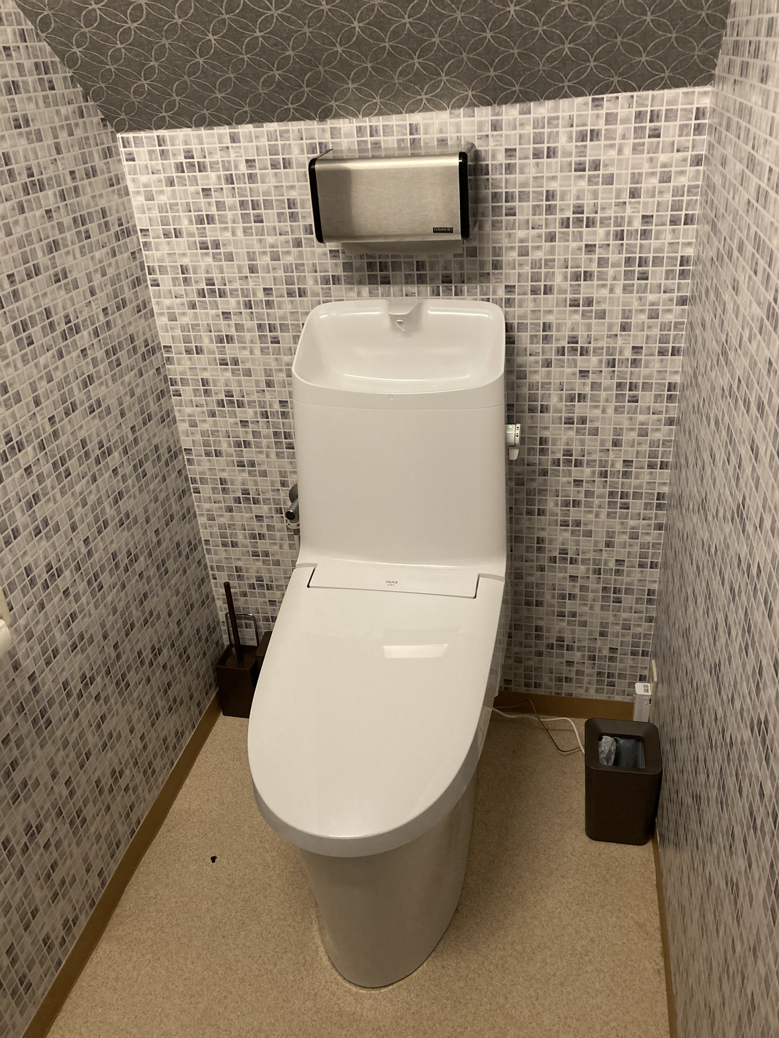 タケヒラトーヨーの熱海営業所　マド本舗　トイレ施工例の施工事例詳細写真2