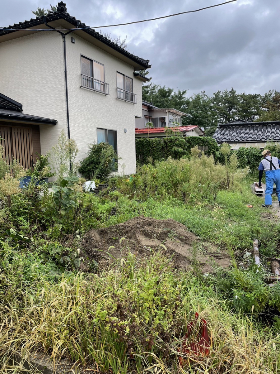 石川住器の【外構工事】カーポート・物置設置の施工前の写真1