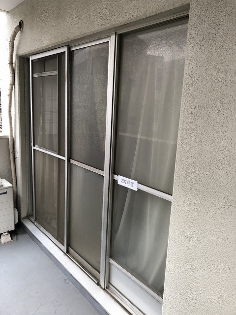 そうぶwindow&doorの【江戸川区】先進的窓リノベの補助金を利用して、高断熱性能仕様の窓に交換の施工前の写真1