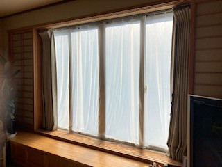 住まいの工事屋さんの居間樹脂内窓サッシ取付しました。の施工前の写真1