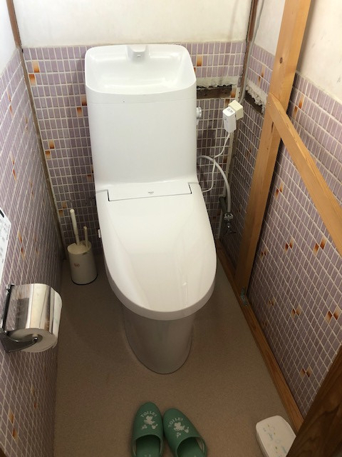 ツルタ建装社のＴ様邸　トイレの様式化事例の施工後の写真1