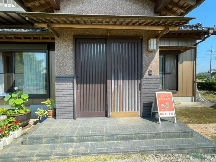 藤野トーヨー住器 富津中央の『千葉県市原市』玄関引戸交換の施工前の写真1