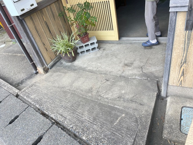 高岡建材 天橋立店の簡易脱着タイプ！防水板の設置☔の施工前の写真1