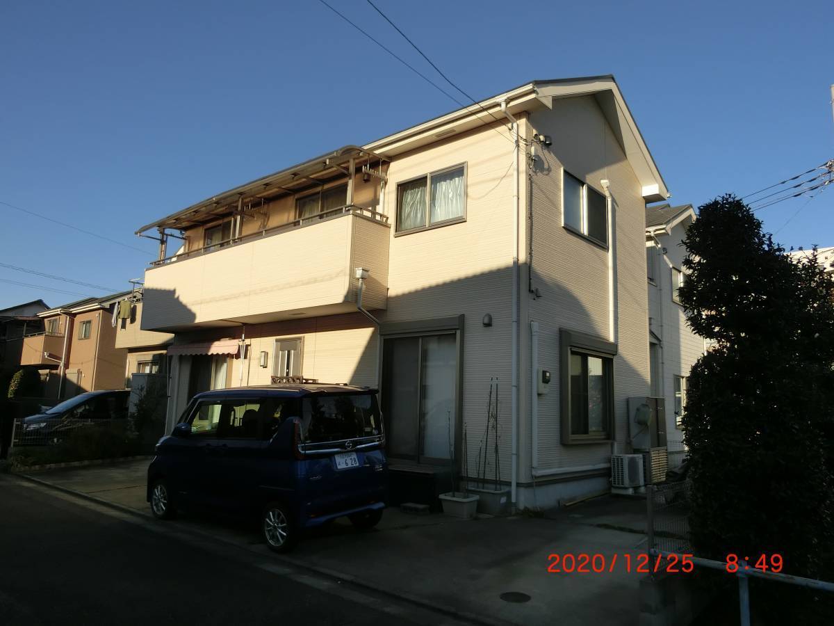 青梅トーヨー住器 青梅店のメイン工事のついでにリフォームシャッターの施工前の写真1