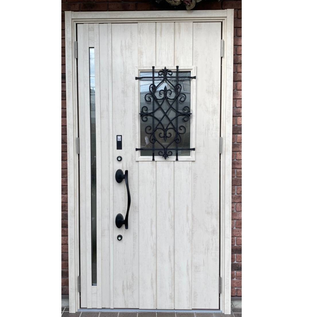 古くなった玄関ドアを新しくおしゃれで便利な玄関ドアに交換してほしい 事例紹介 窓工房テラムラ Pattoリクシル マド本舗