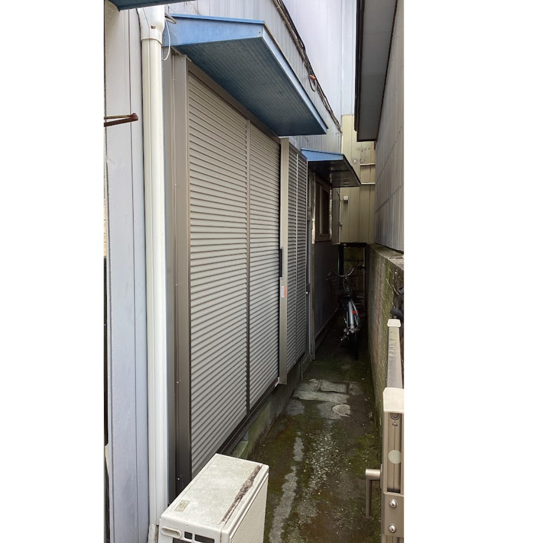 茂木トーヨー住器　茂木の後付雨戸で防犯性が格段にアップ！雨戸取付工事ですの施工後の写真1