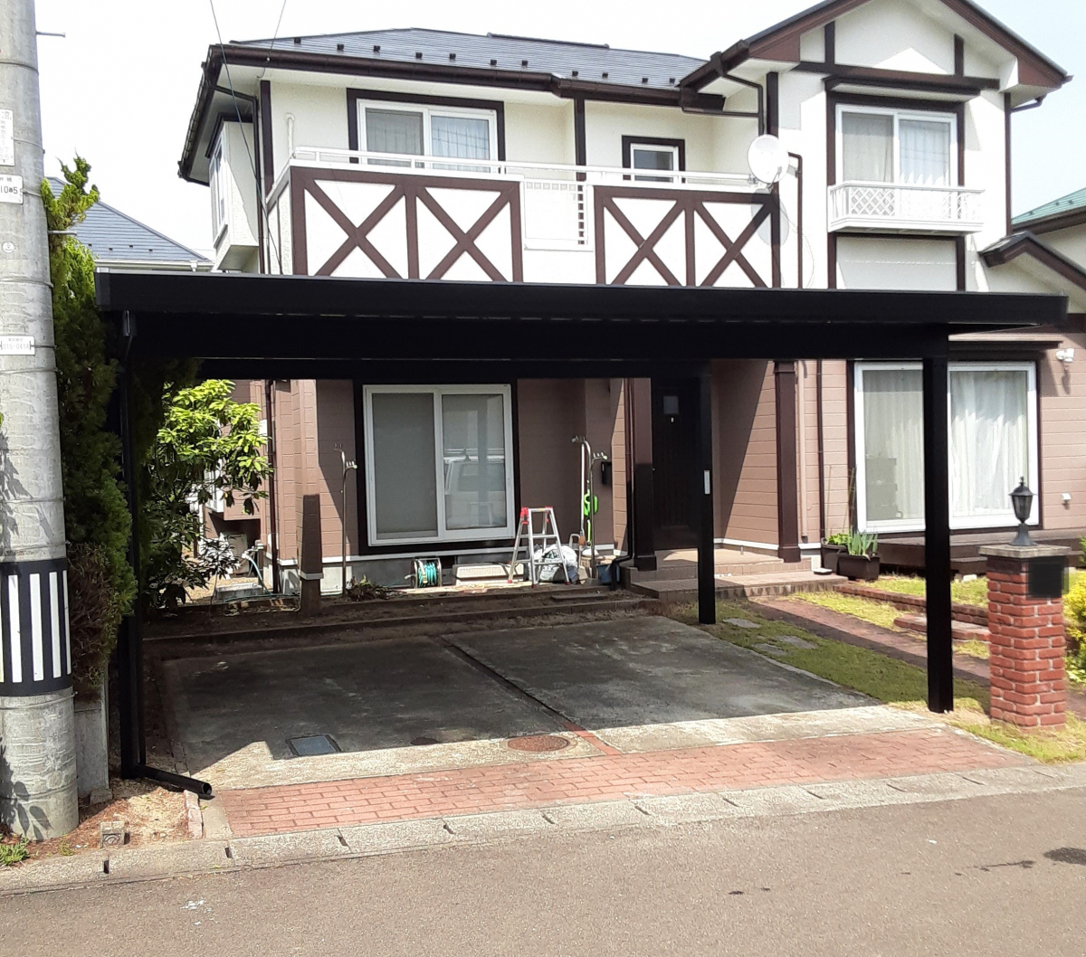 ダイカクヤ 仙台の今日も雨・・・雨・風に強い折板カーポート『カーポートSW』工事　2台用　仙台市の施工後の写真1