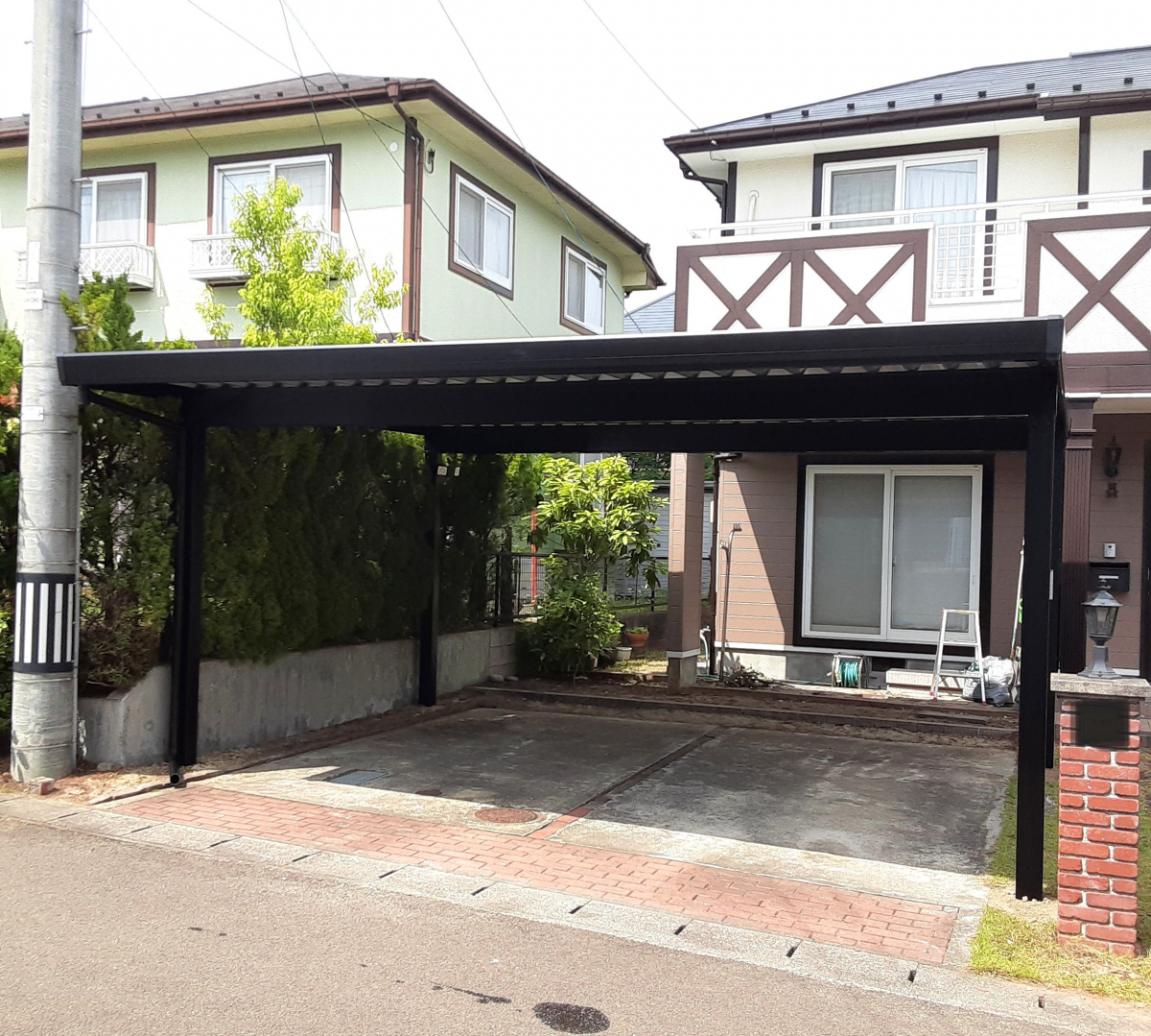 ダイカクヤ 仙台の今日も雨・・・雨・風に強い折板カーポート『カーポートSW』工事　2台用　仙台市の施工後の写真2