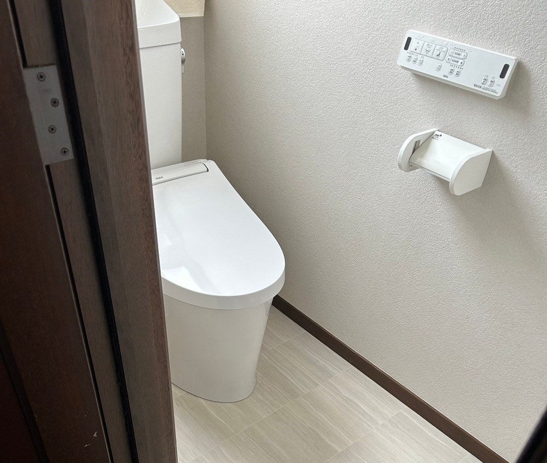 おさだガラスのトイレを快適にリフォーム工事の施工後の写真2