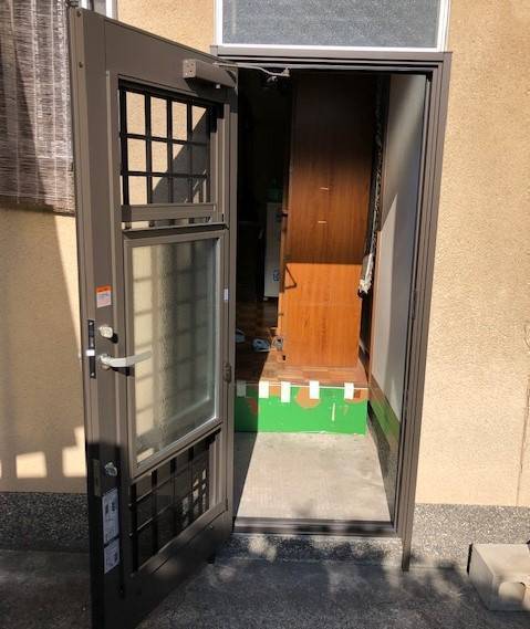 京都トーヨー住器の網戸付で虫もガード！の施工後の写真2