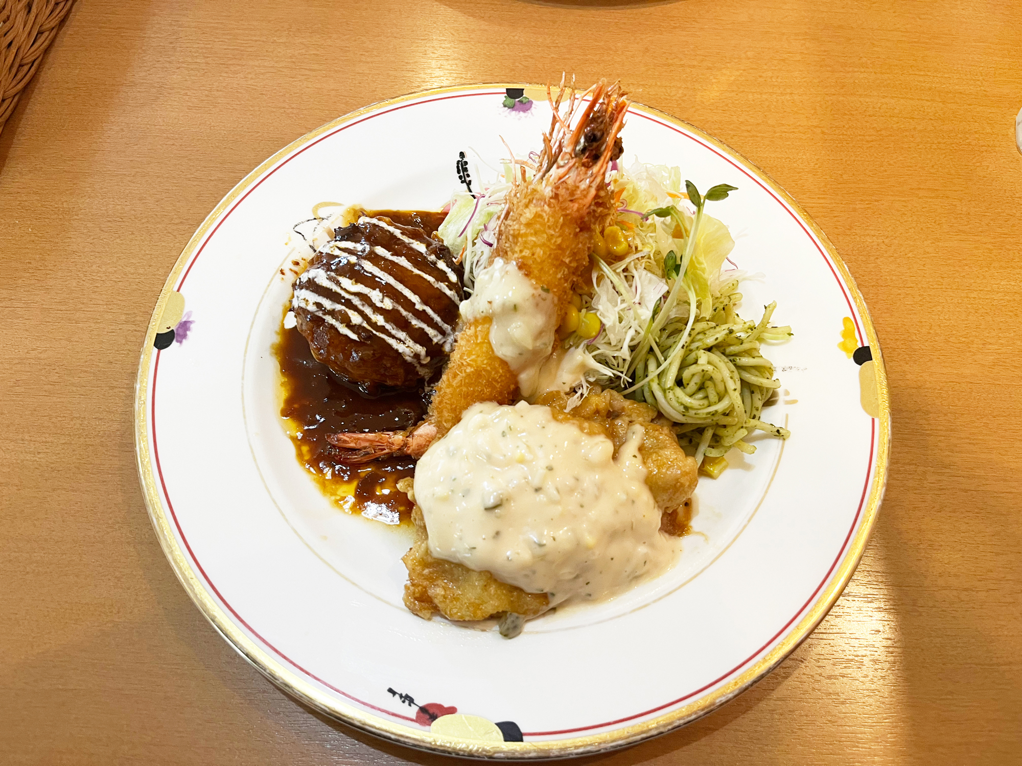 【森のレストラン　赤ずきん】へ行ってきました🥢新別府町 石田トーヨー住器のブログ 写真3