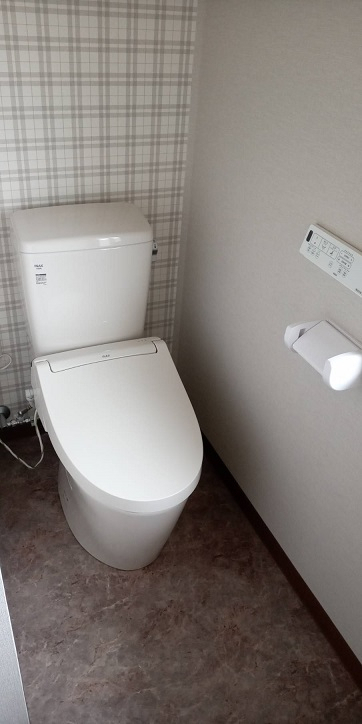 海南トーヨー住器のトイレ新設工事（海南市）の施工後の写真1